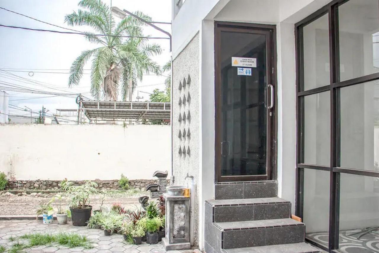 Samar Wulu Guest House Syariah Mitra Reddoorz Near Ketapang Exterior photo